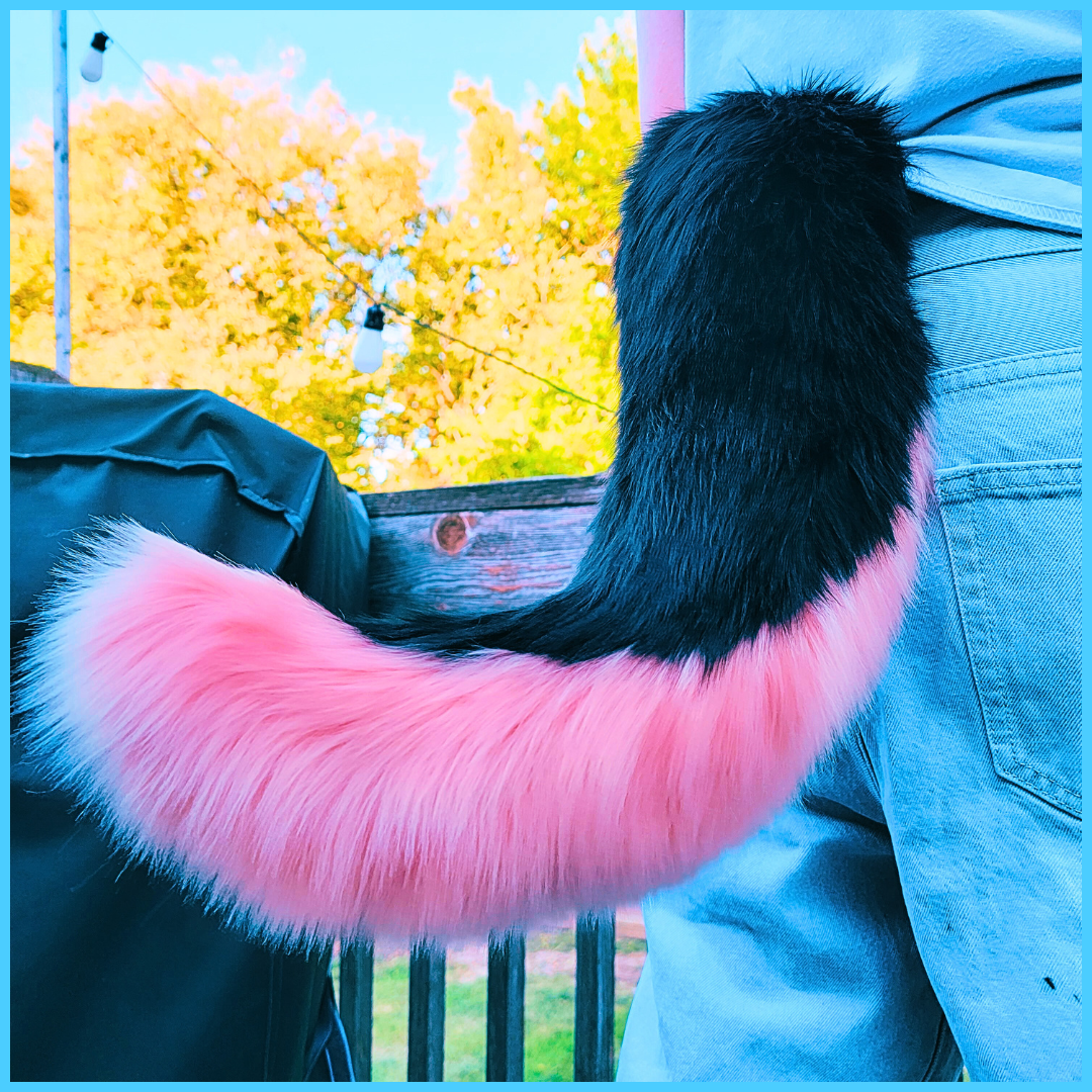 Relaxed Canine Tail Pattern